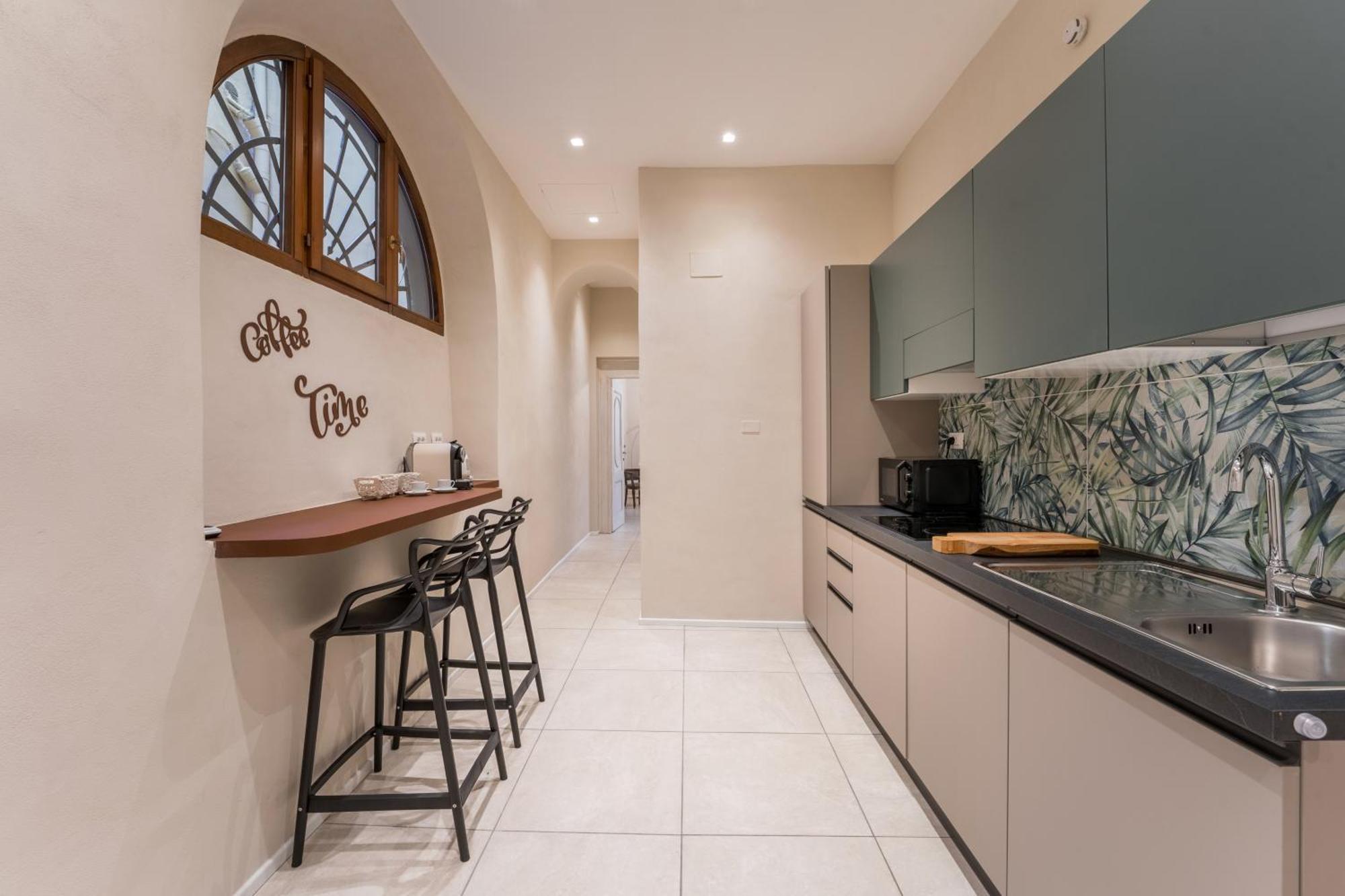 New Apartment Duomo & Galleria Accademia ฟลอเรนซ์ ภายนอก รูปภาพ